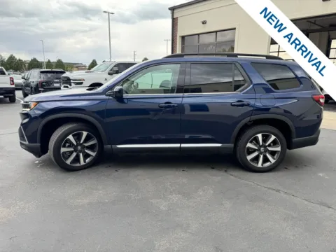More photos of 2025 Honda Pilot Touring at NeXgen Motors, UT
