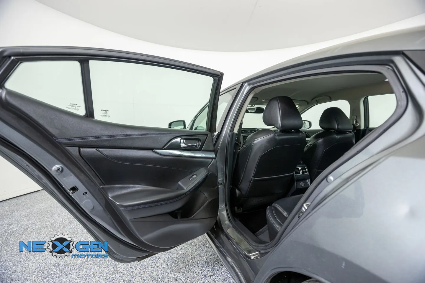 Nissan Maxima photo 27