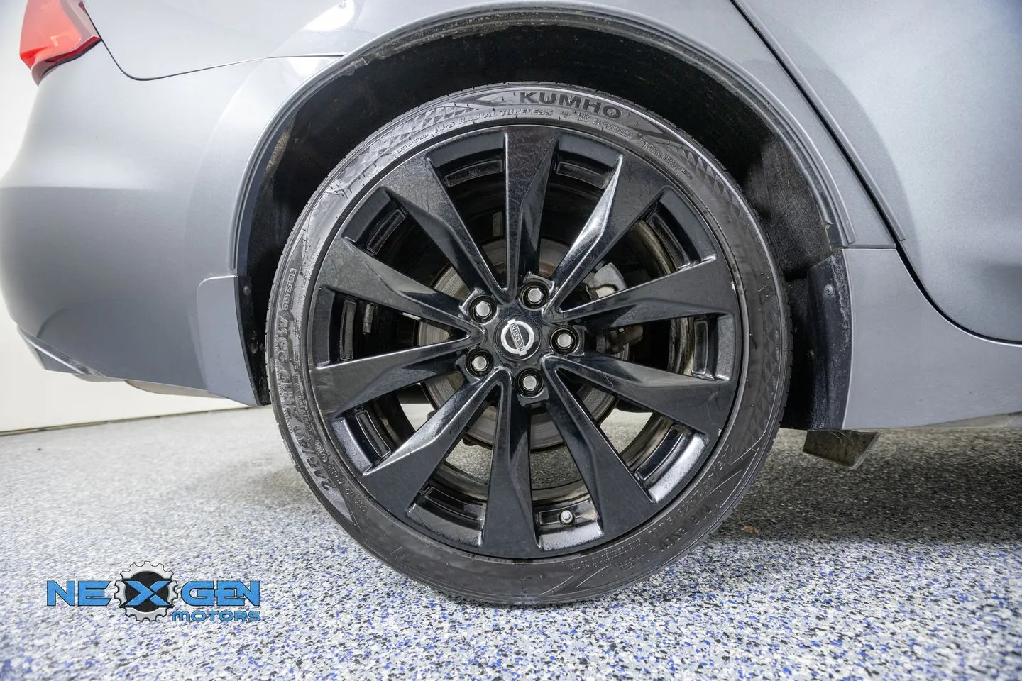 Nissan Maxima photo 46