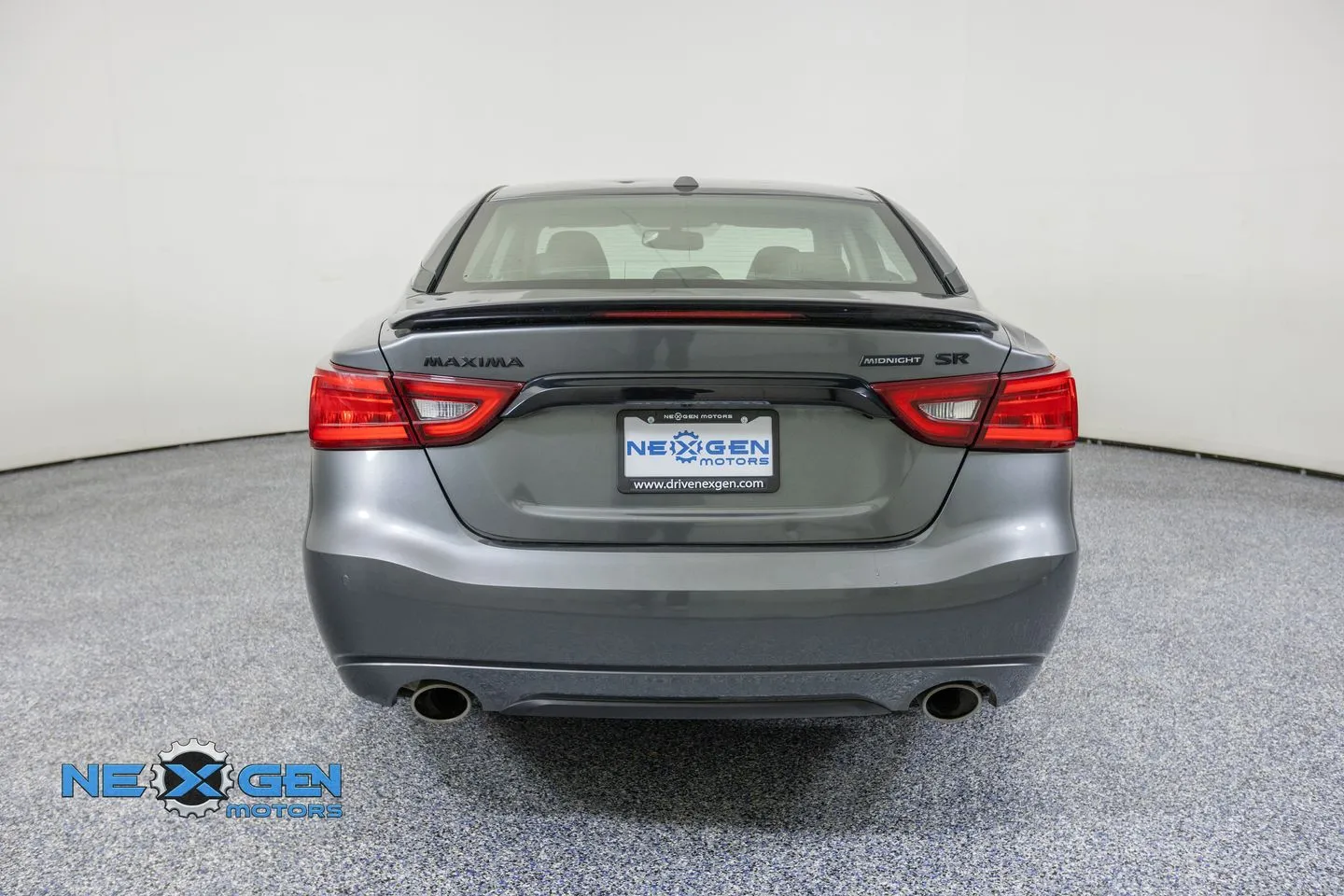 Nissan Maxima photo 7