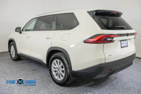 More photos of 2024 Toyota Grand Highlander XLE at NeXgen Motors, UT