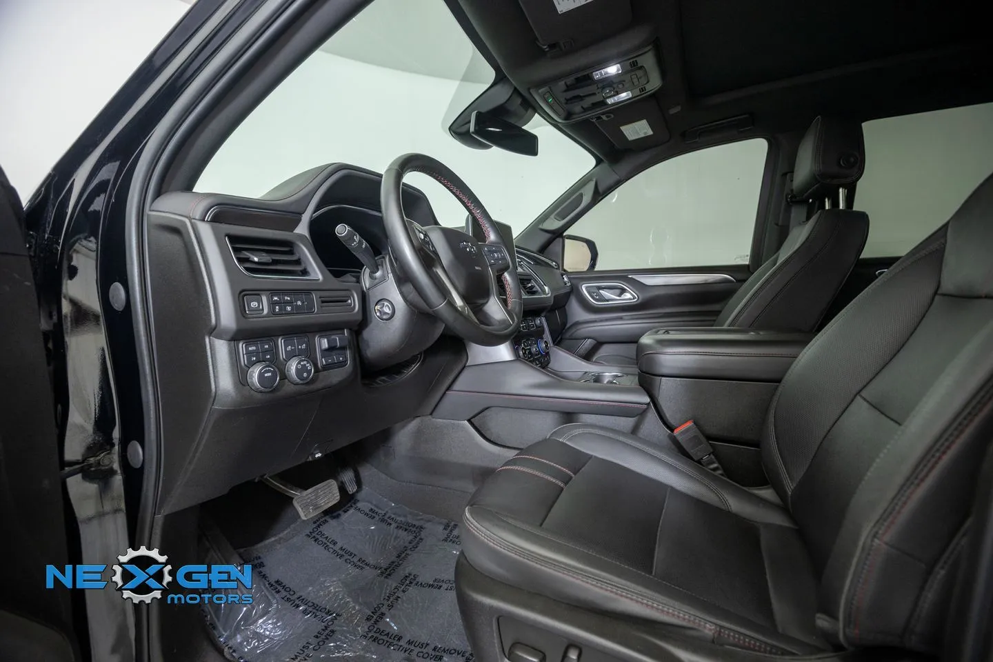 Chevrolet Suburban photo 11