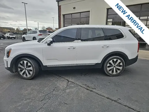 More photos of 2022 Kia Telluride S at NeXgen Motors, UT