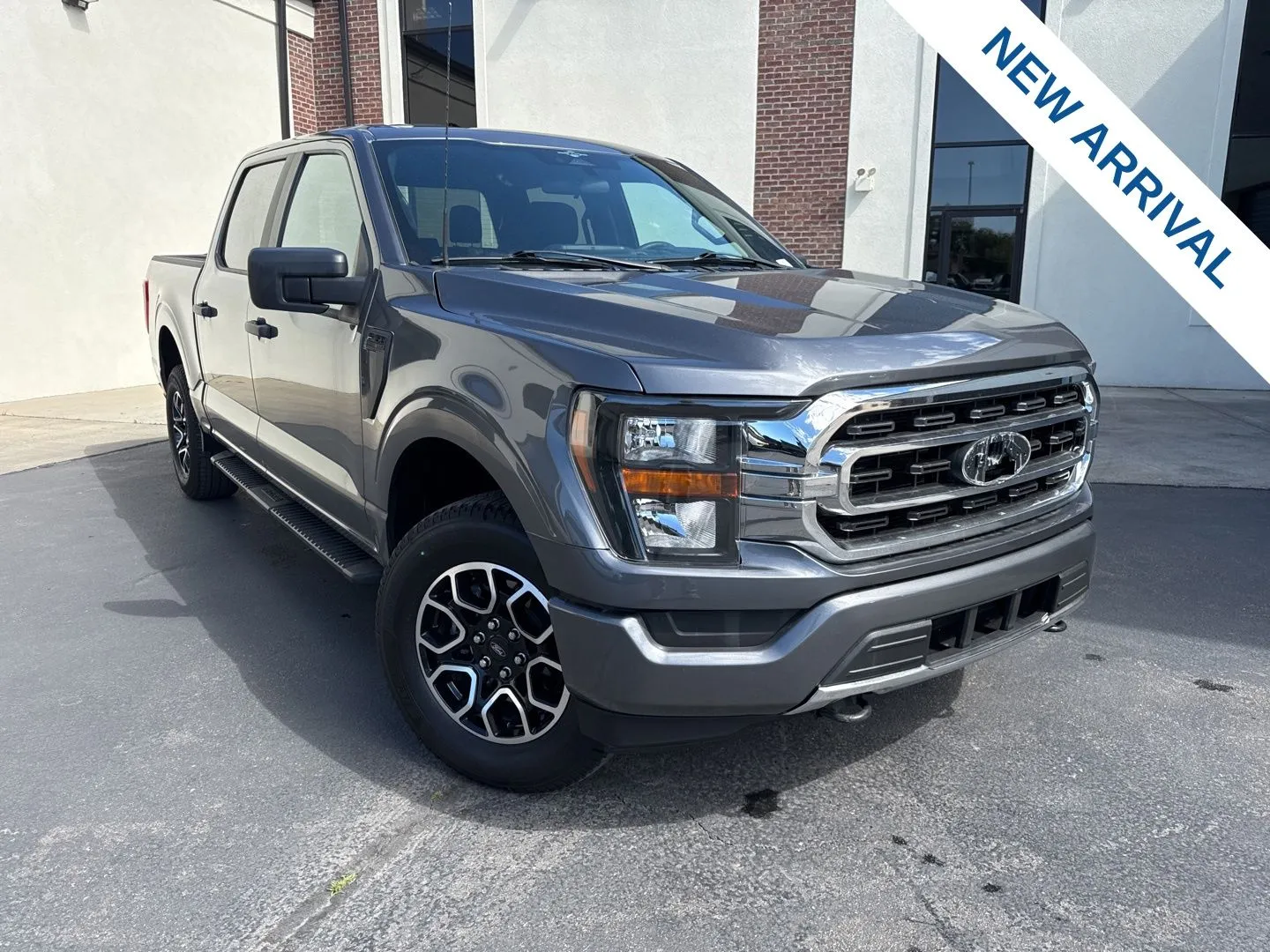 2023 Ford F-150 XL 4x4 SuperCrew 5-1/2 Box's photo