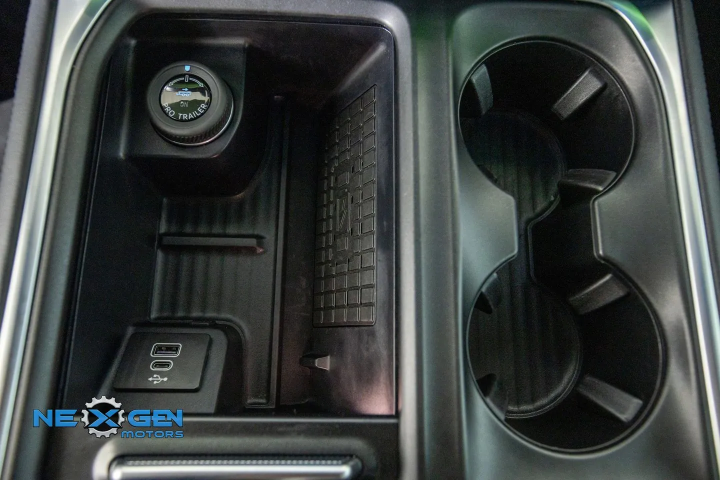 Ford Expedition photo 26