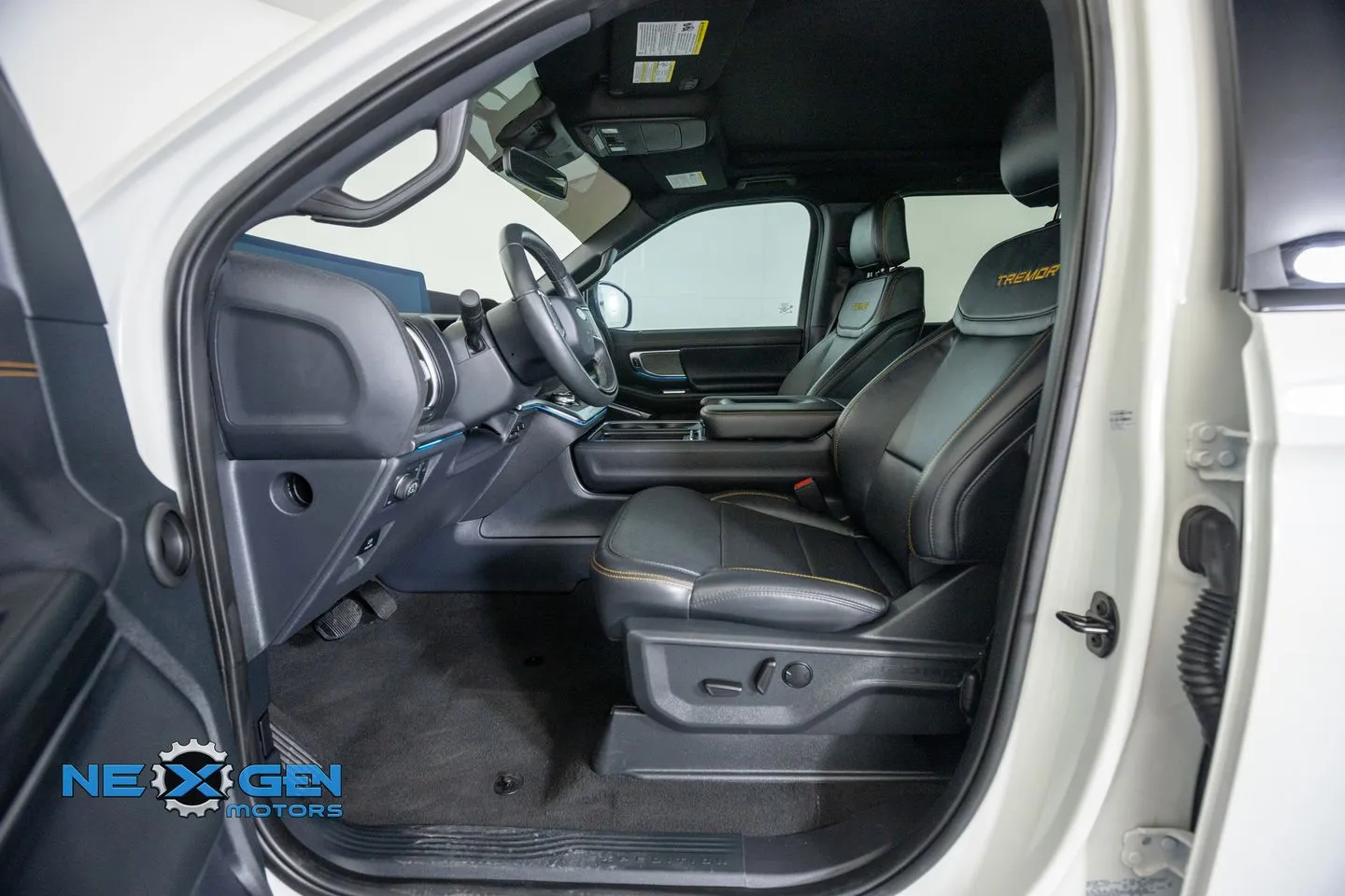 Ford Expedition photo 12