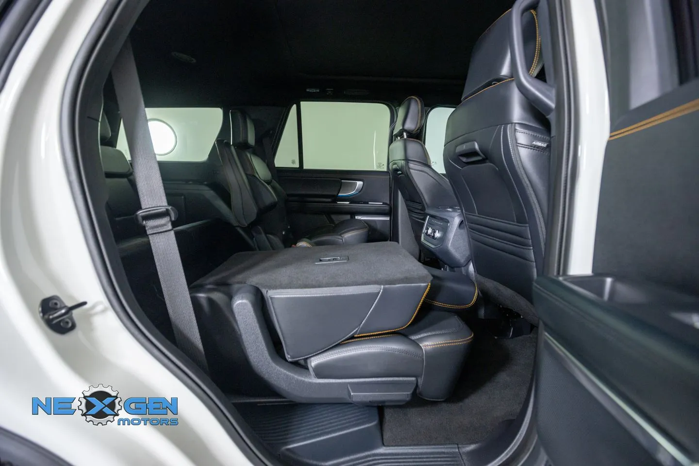 Ford Expedition photo 43