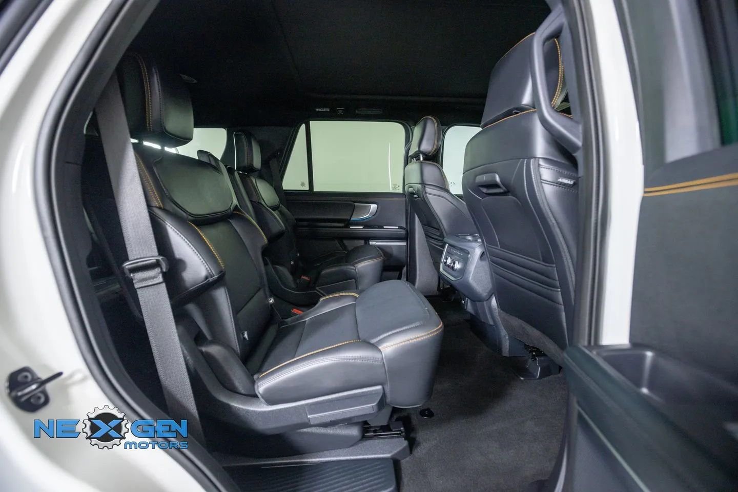 Ford Expedition photo 42
