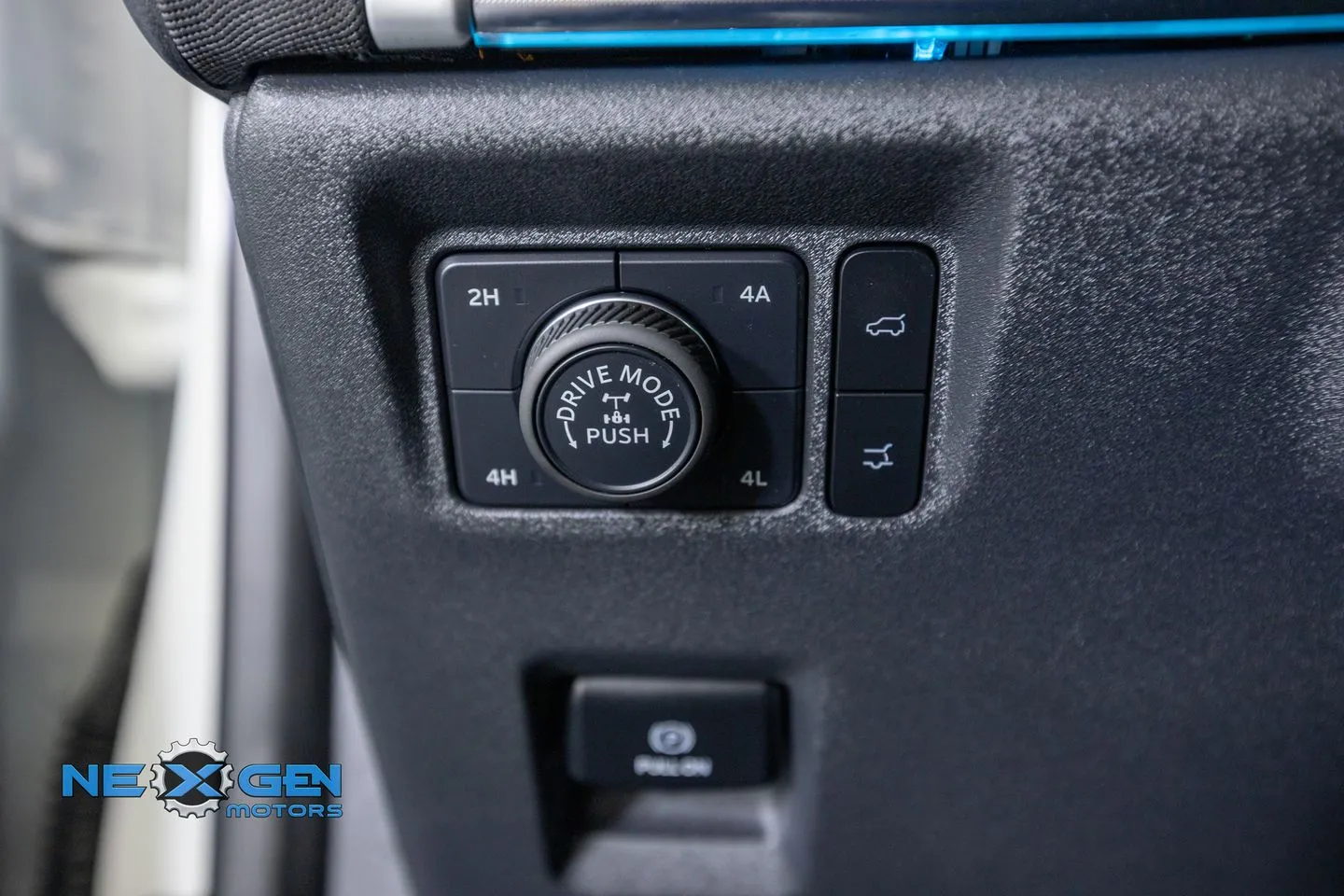 Ford Expedition photo 14