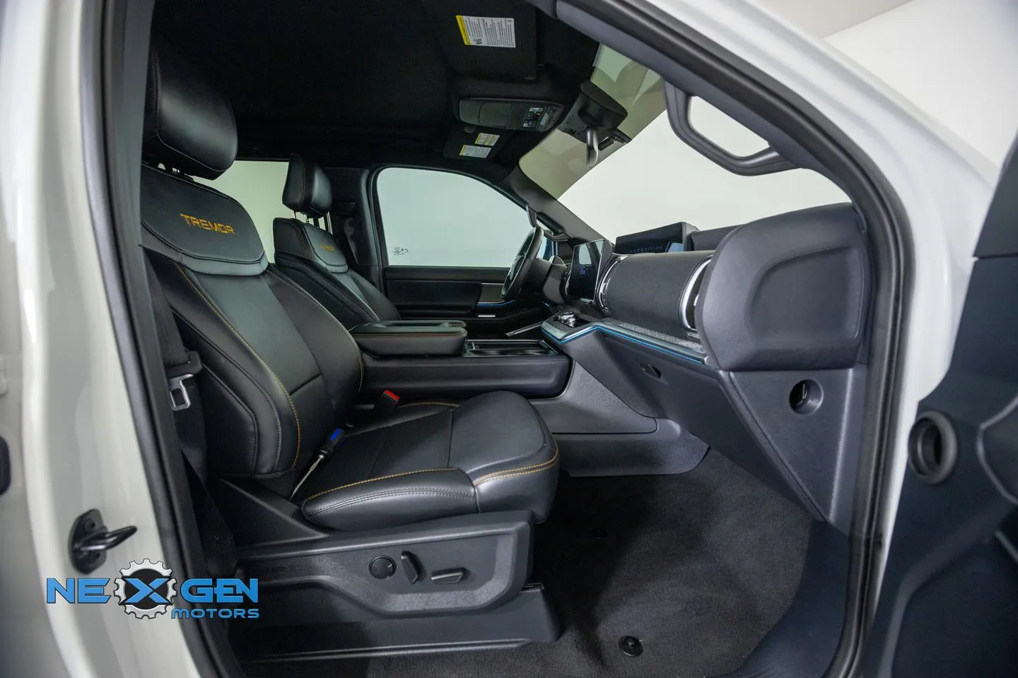 Ford Expedition photo 47