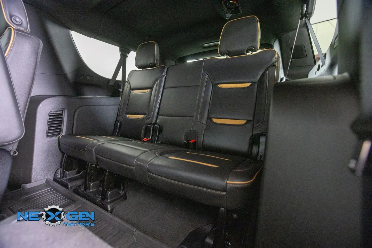 GMC Yukon XL photo 32