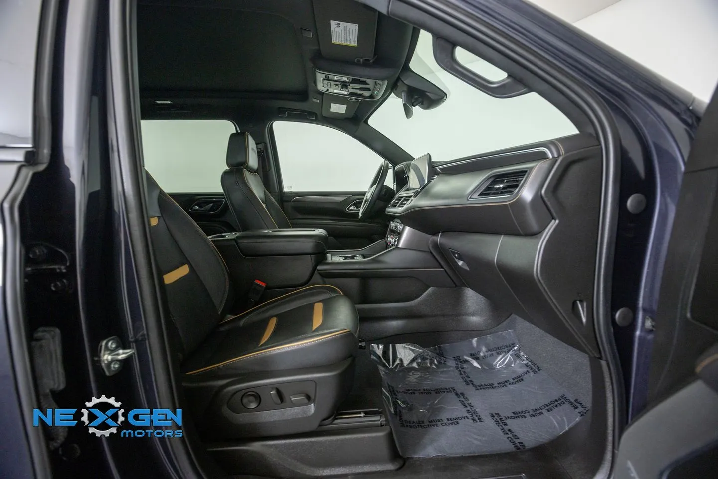 GMC Yukon XL photo 8