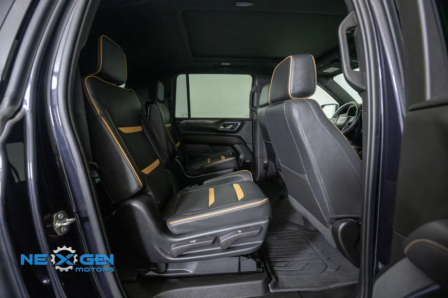 GMC Yukon XL photo 42