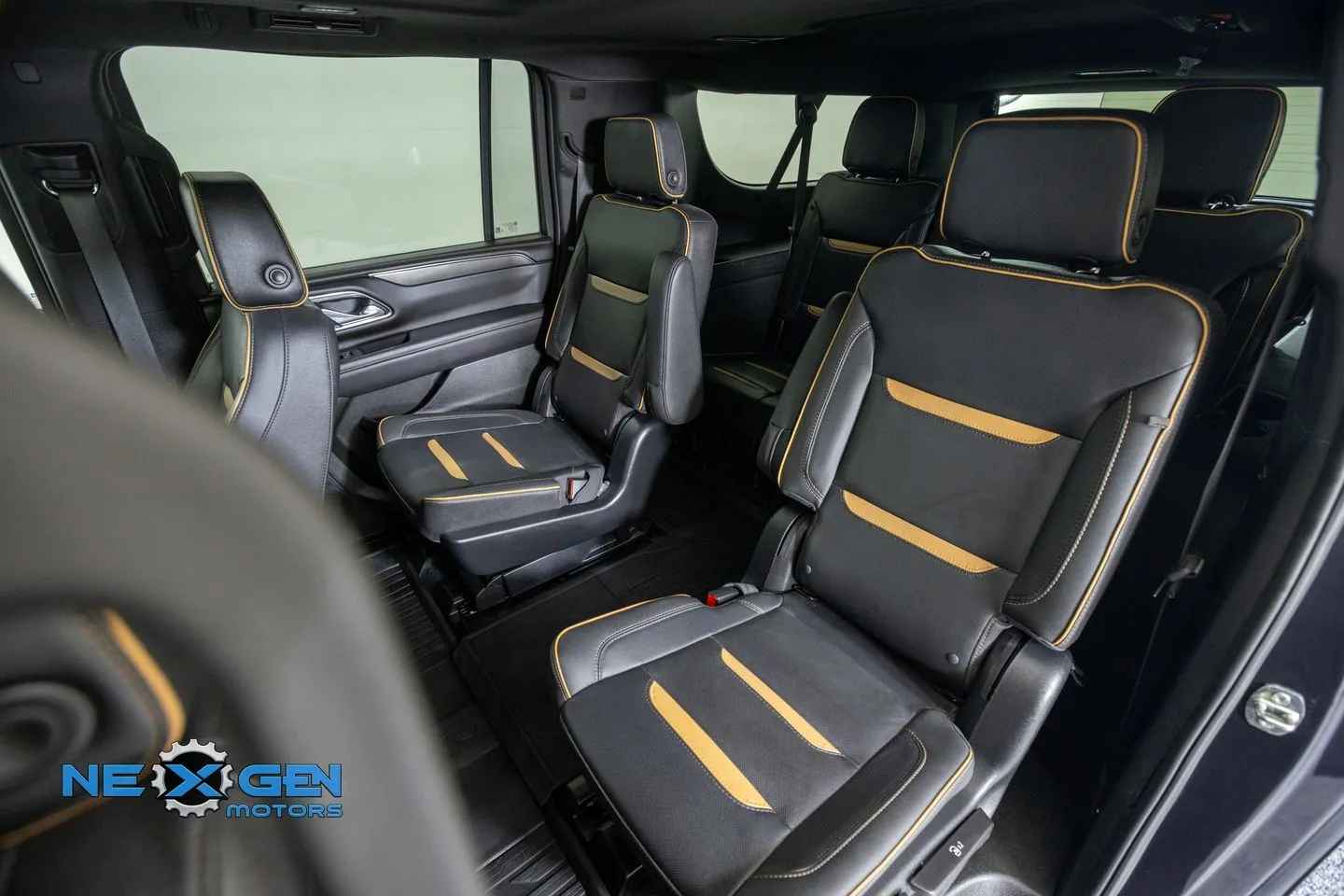 GMC Yukon XL photo 35