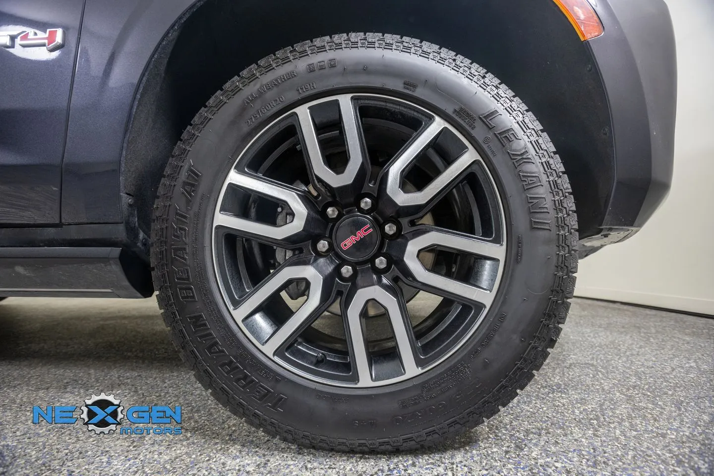 GMC Yukon XL photo 46