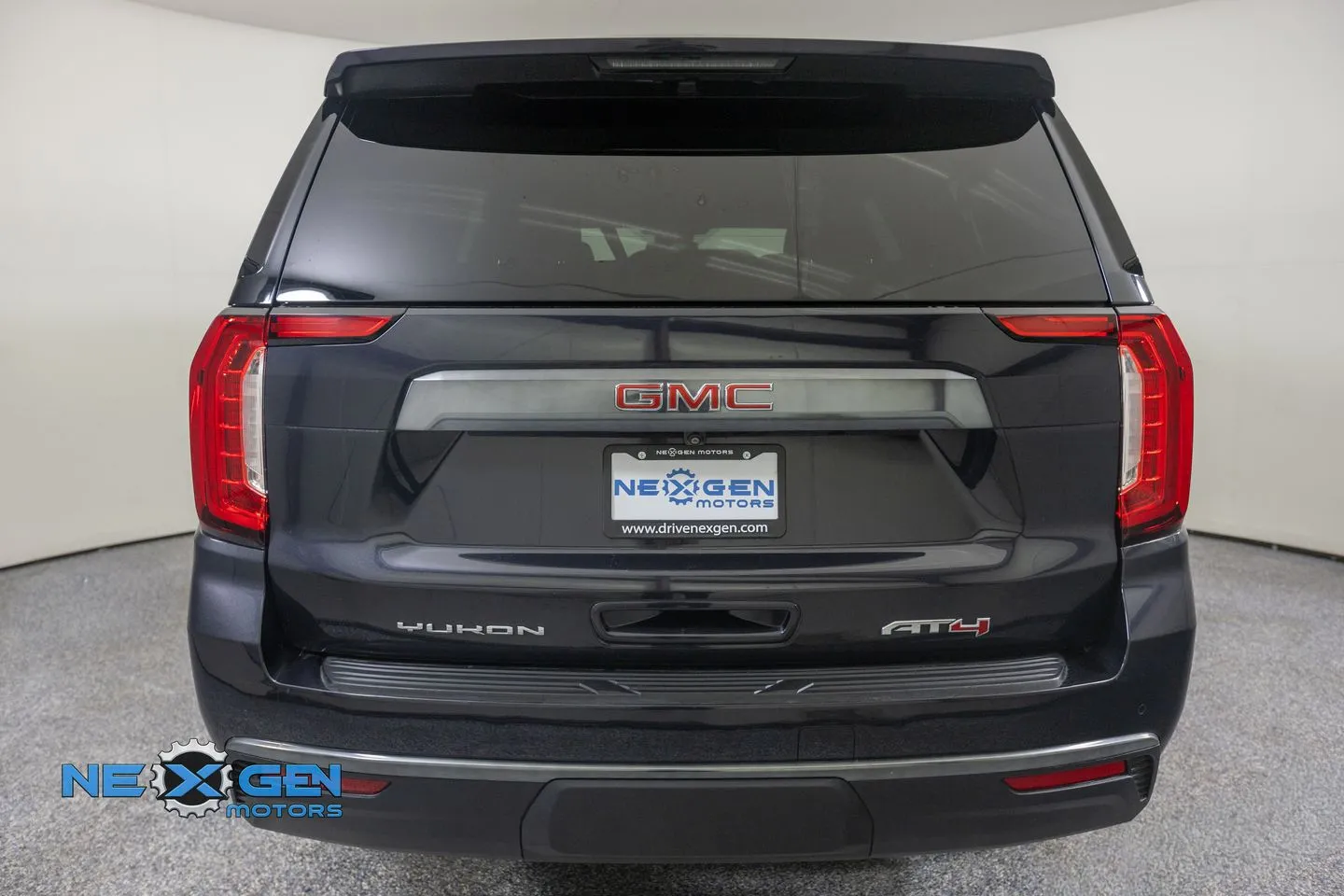 GMC Yukon XL photo 36
