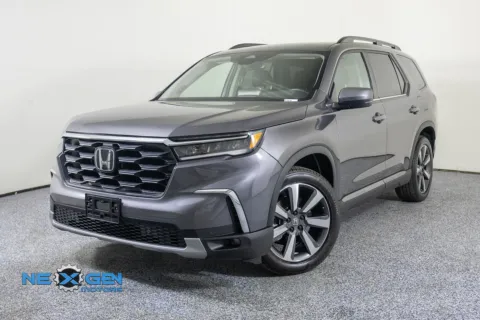 More photos of 2025 Honda Pilot Touring at NeXgen Motors, UT
