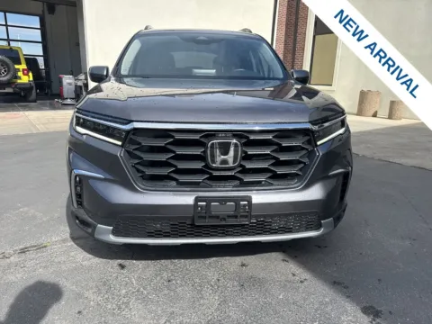 Photos of 2025 Honda Pilot Touring for sale in Lindon, UT at NeXgen Motors