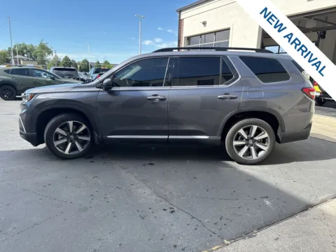 More photos of 2025 Honda Pilot Touring at NeXgen Motors, UT