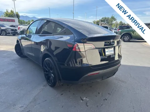 More photos of 2025 Tesla Model Y Long Range at NeXgen Motors, UT