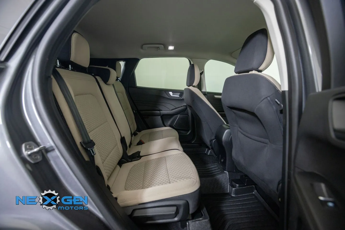 Ford Escape photo 38