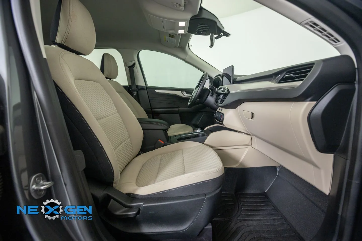 Ford Escape photo 42