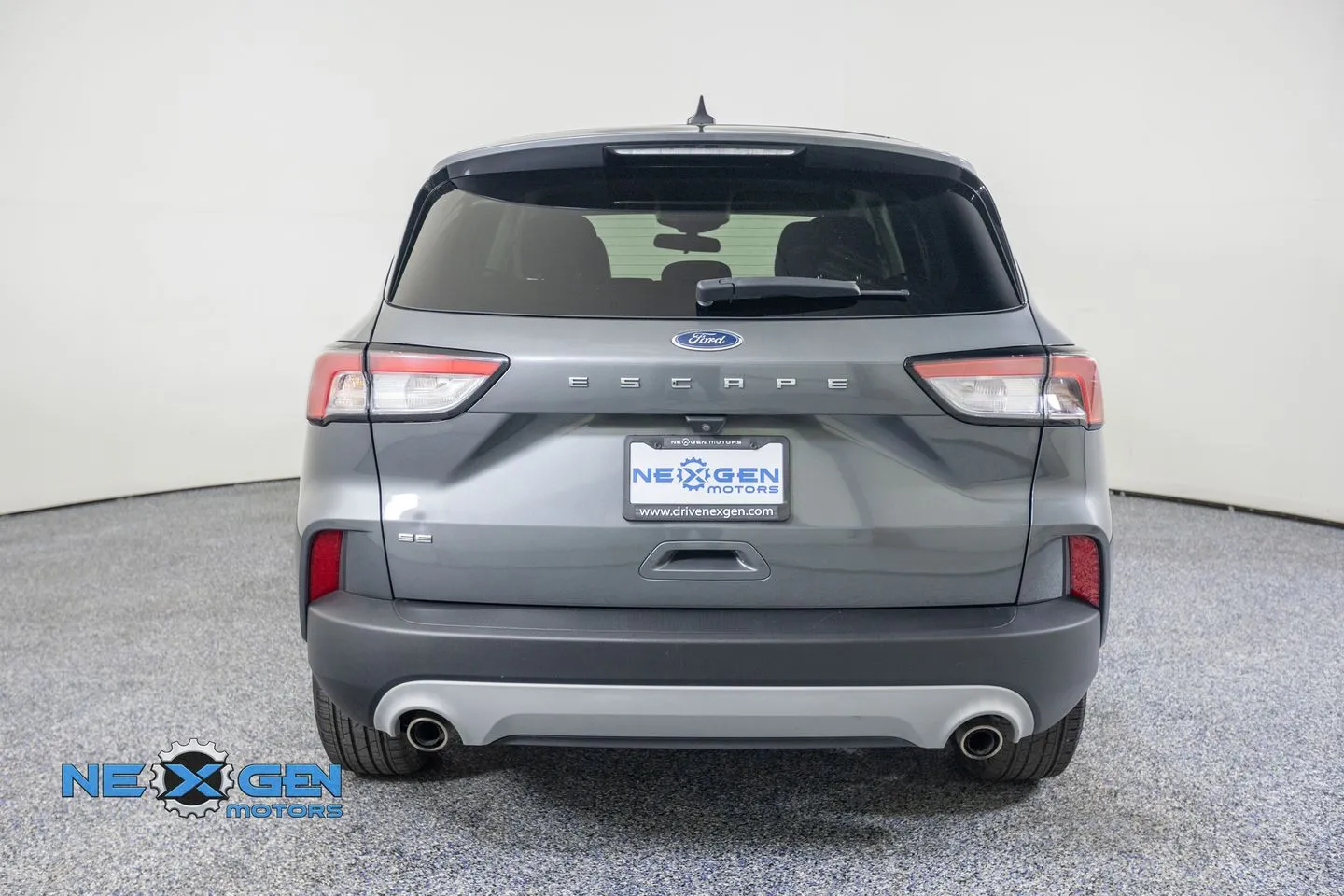 Ford Escape photo 7