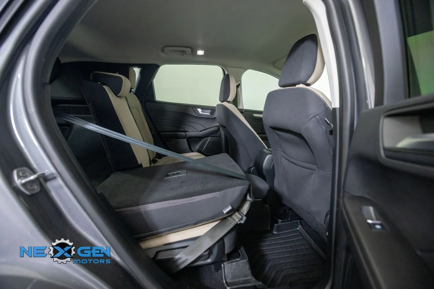 Ford Escape photo 39