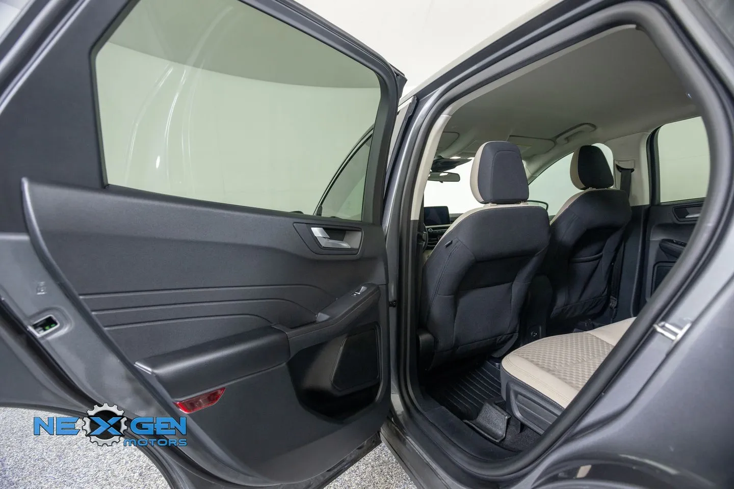 Ford Escape photo 28