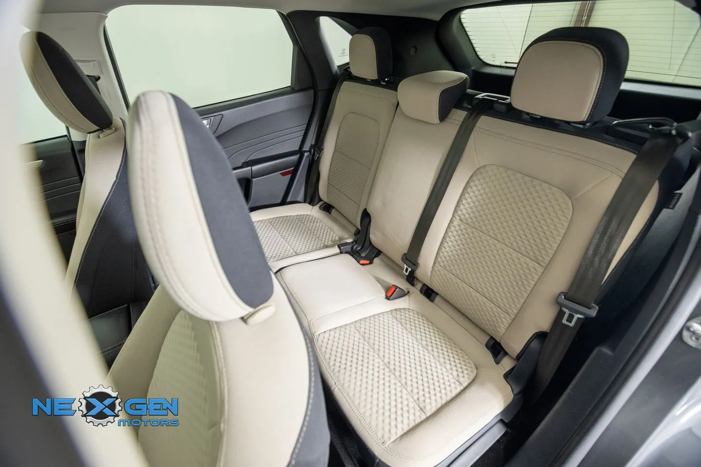 Ford Escape photo 34