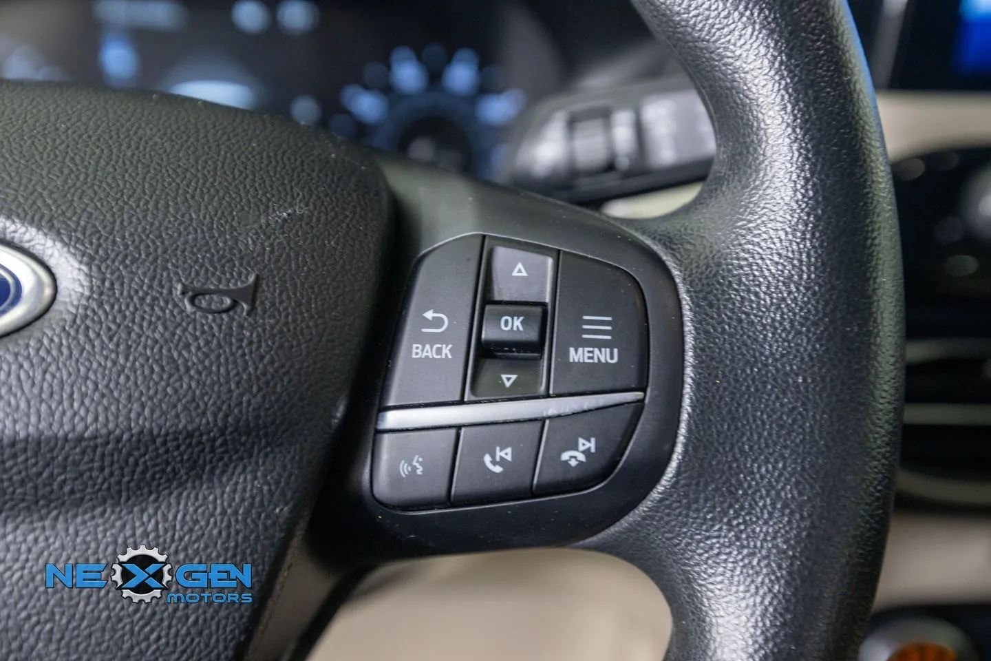 Ford Escape photo 16