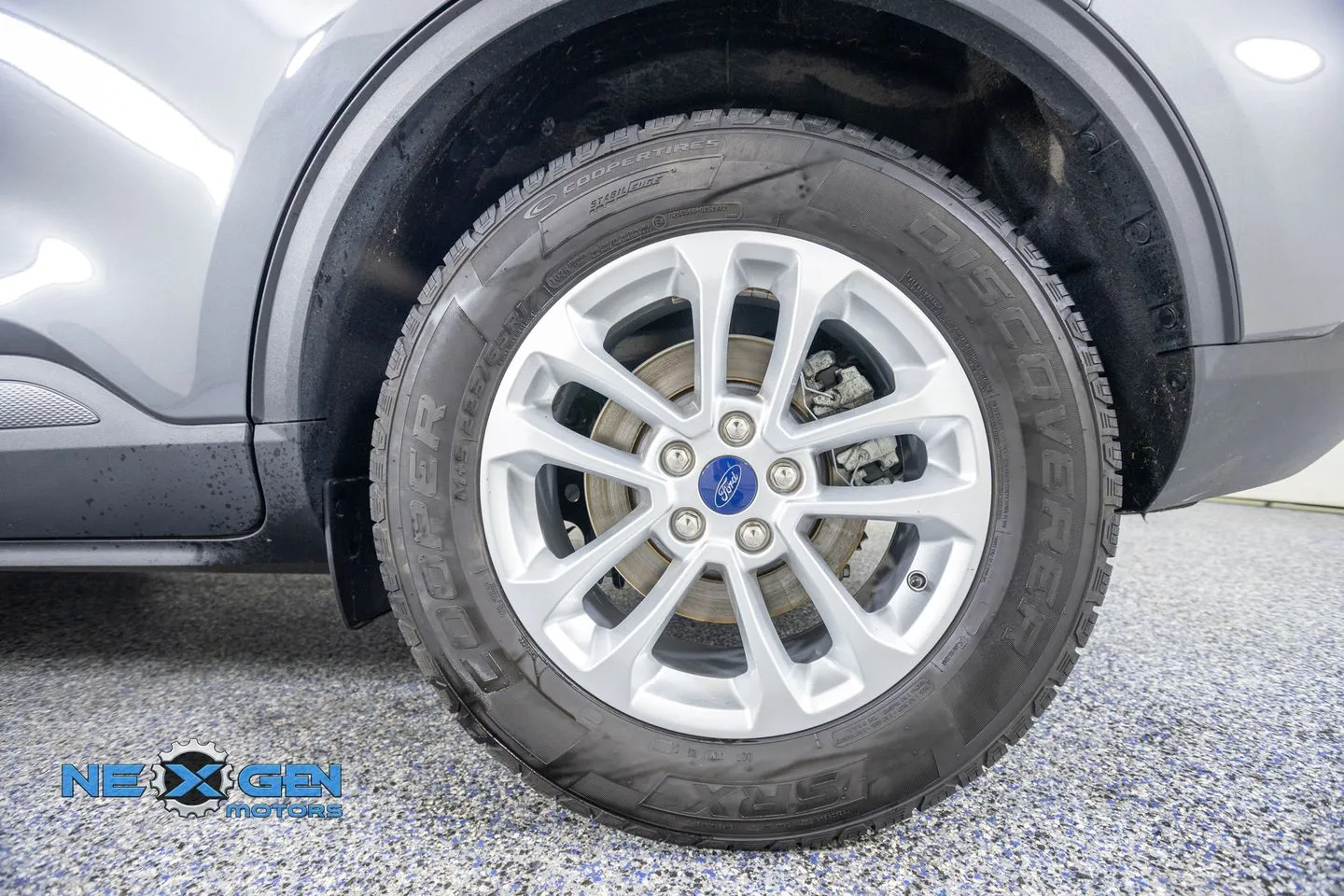 Ford Escape photo 48