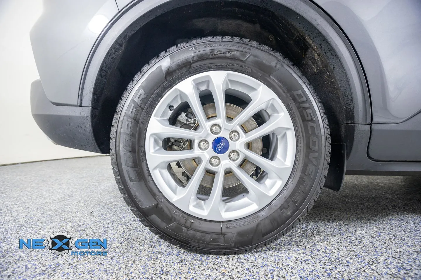 Ford Escape photo 47