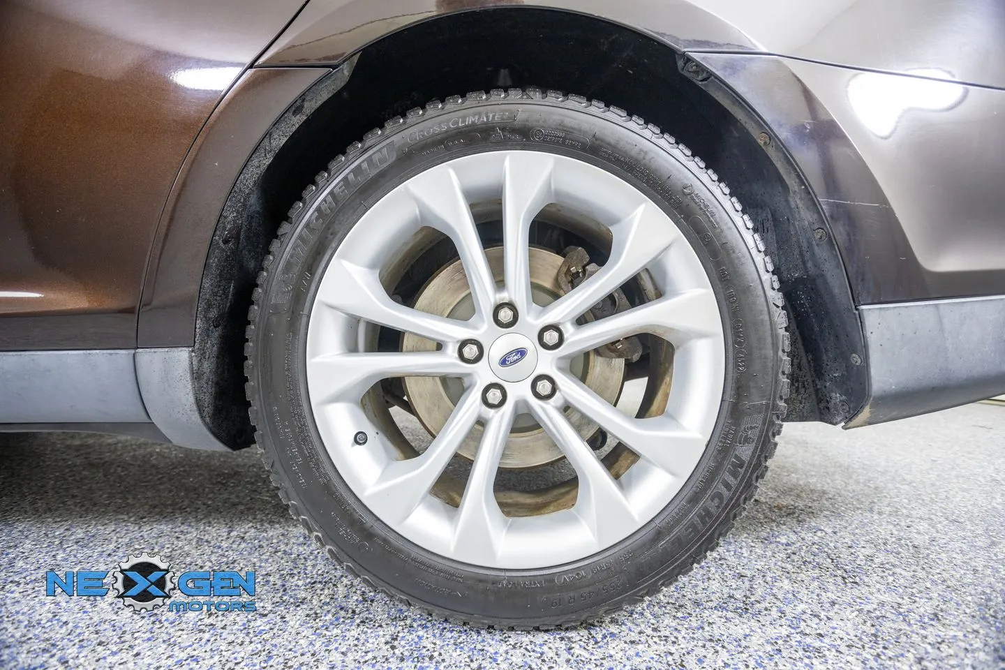 Ford Taurus photo 46