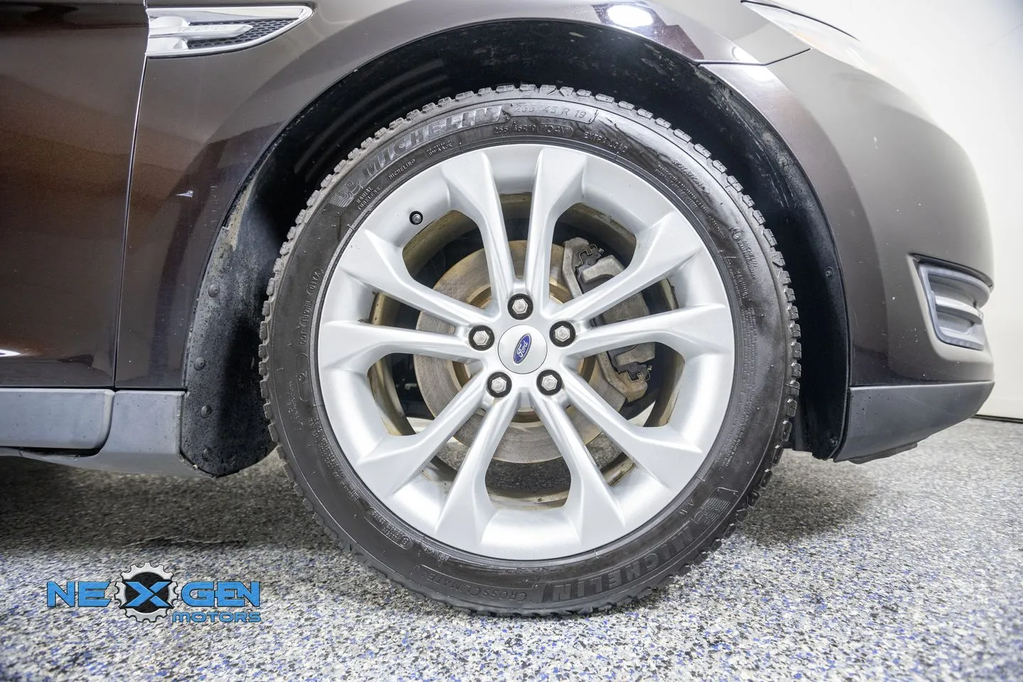 Ford Taurus photo 44