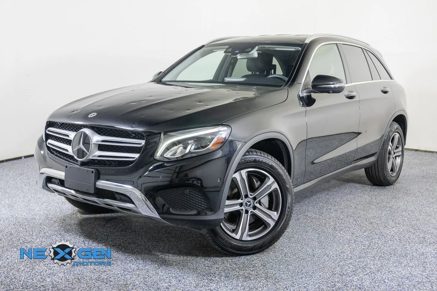 Mercedes-Benz GLC photo 4