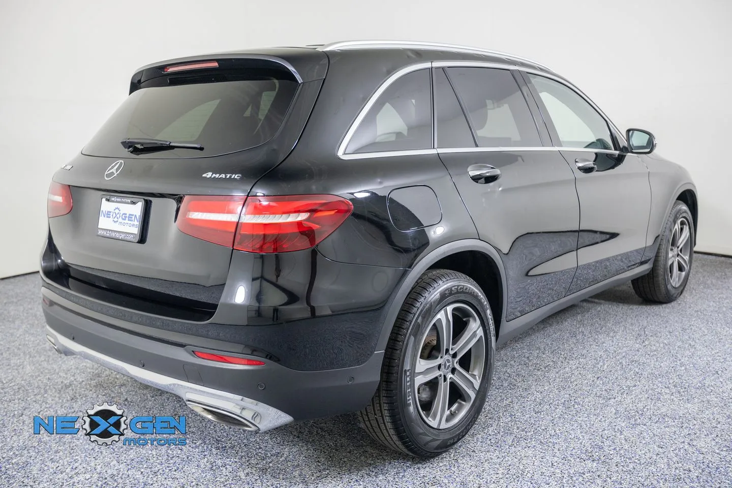 Mercedes-Benz GLC photo 8