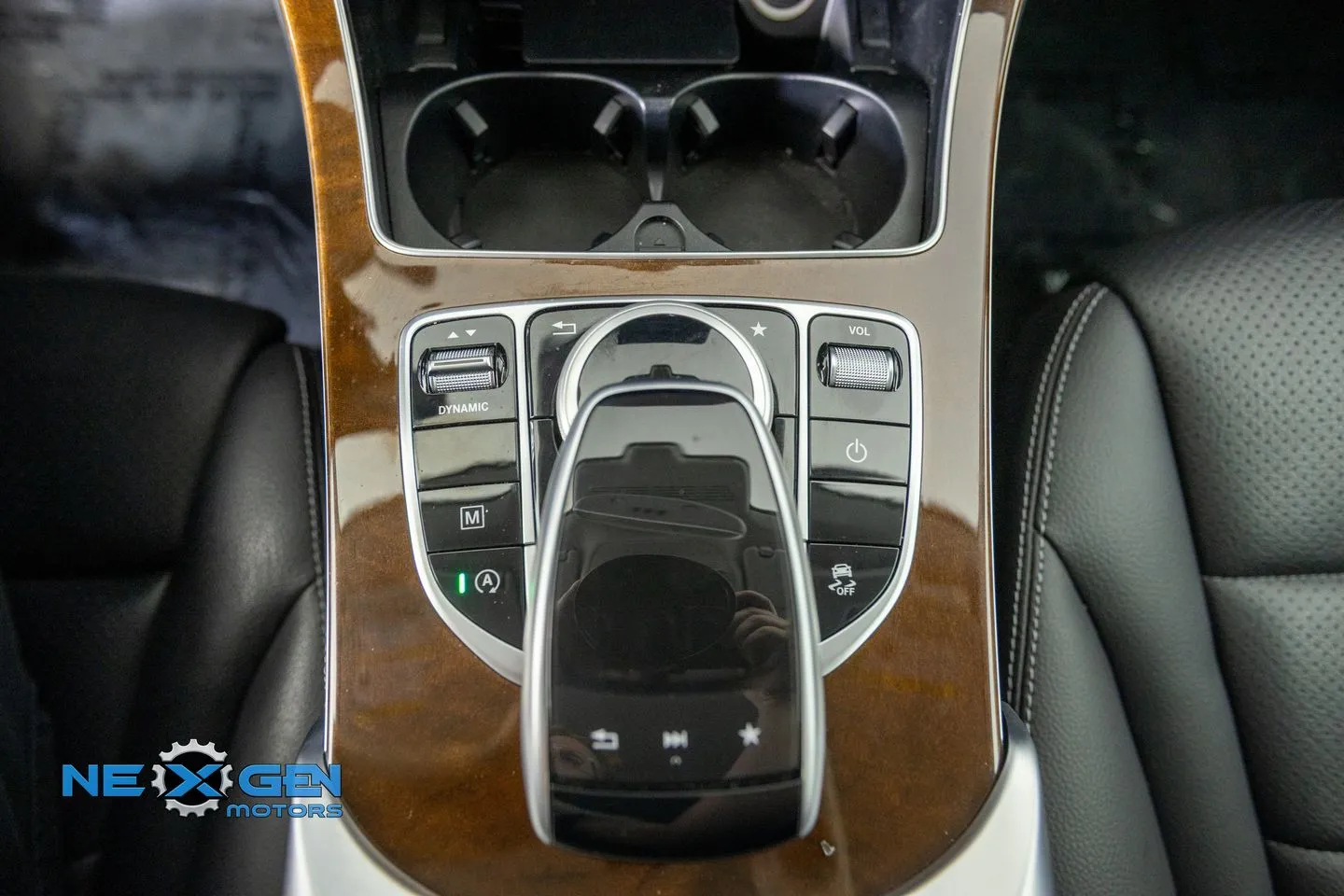 Mercedes-Benz GLC photo 24