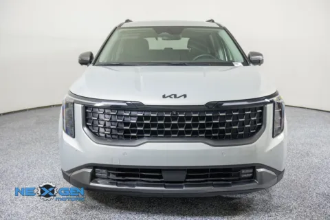 Photos of 2026 Kia Carnival SX Prestige for sale in Lindon, UT at NeXgen Motors