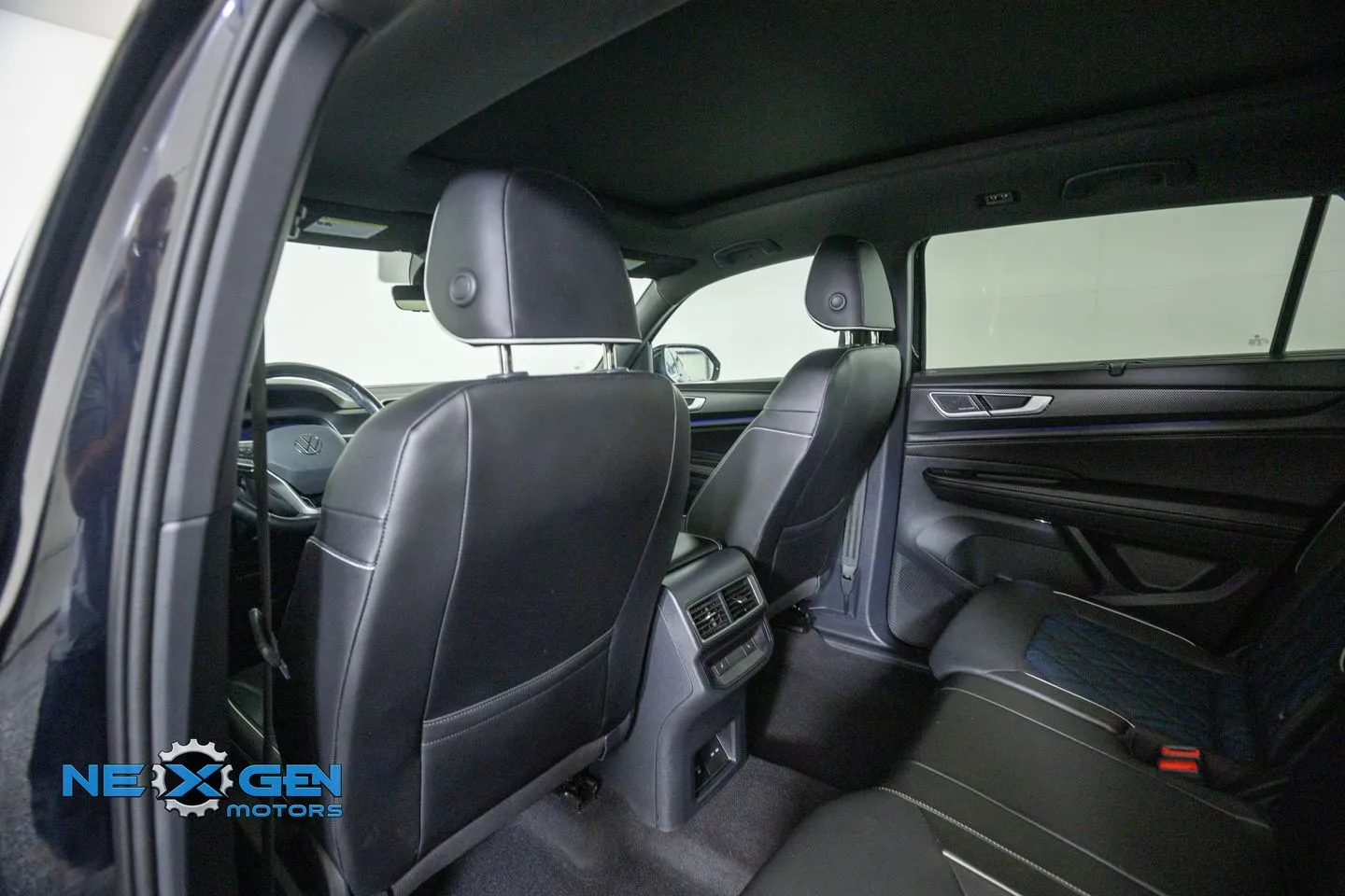 Volkswagen Atlas Cross Sport photo 28