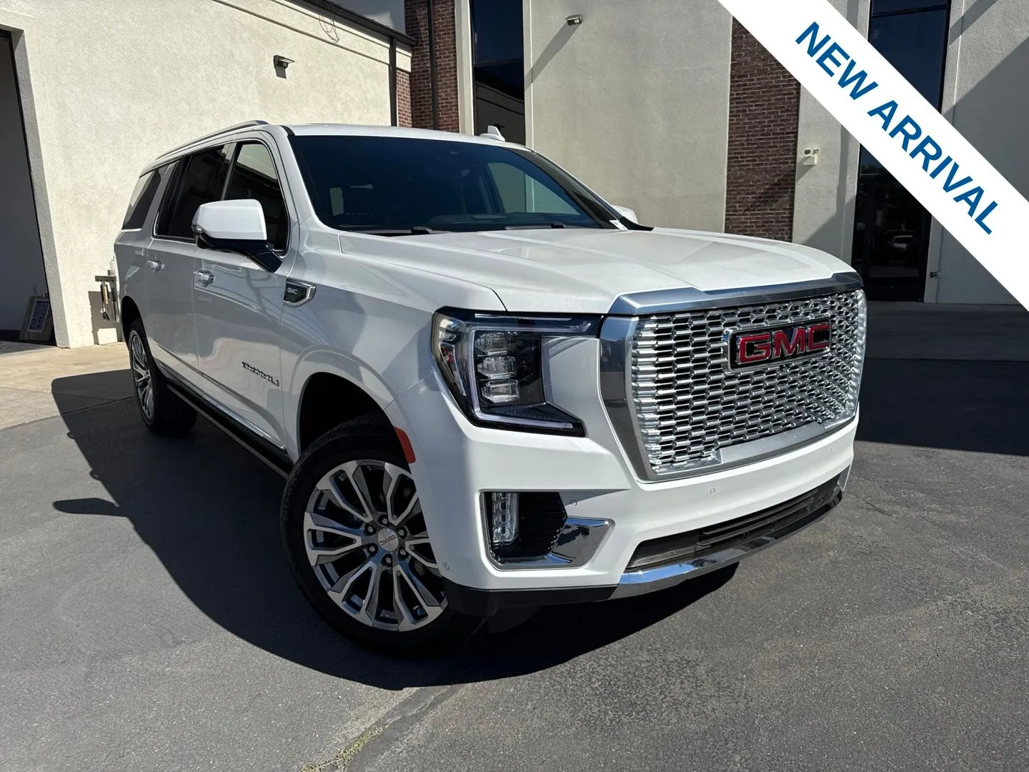 White 2023 GMC Yukon XL Denali for sale in Lindon, UT
