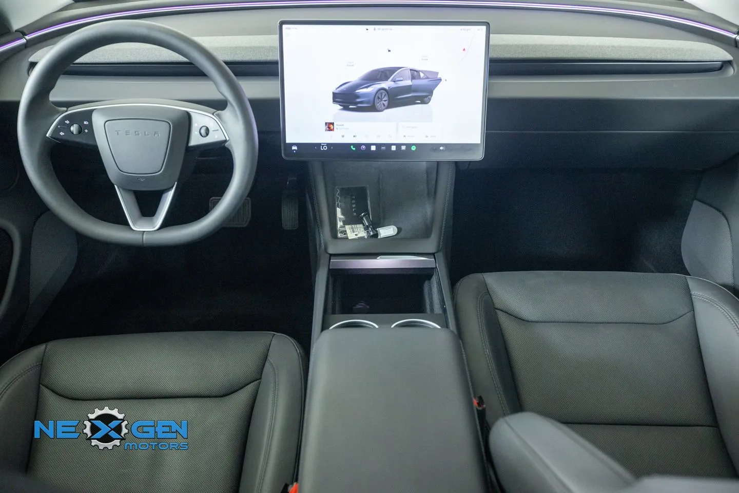 Tesla Model 3 photo 27