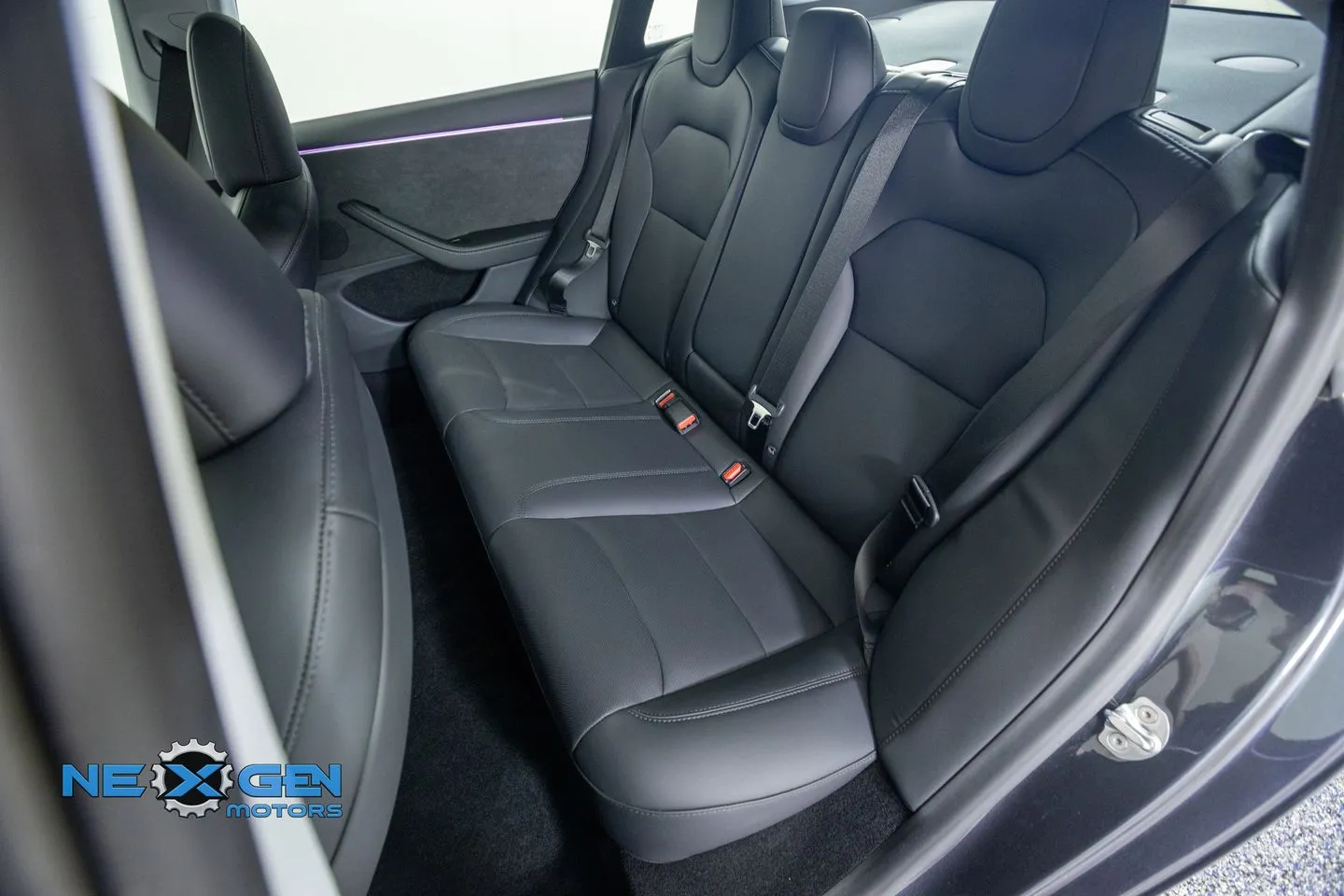 Tesla Model 3 photo 29