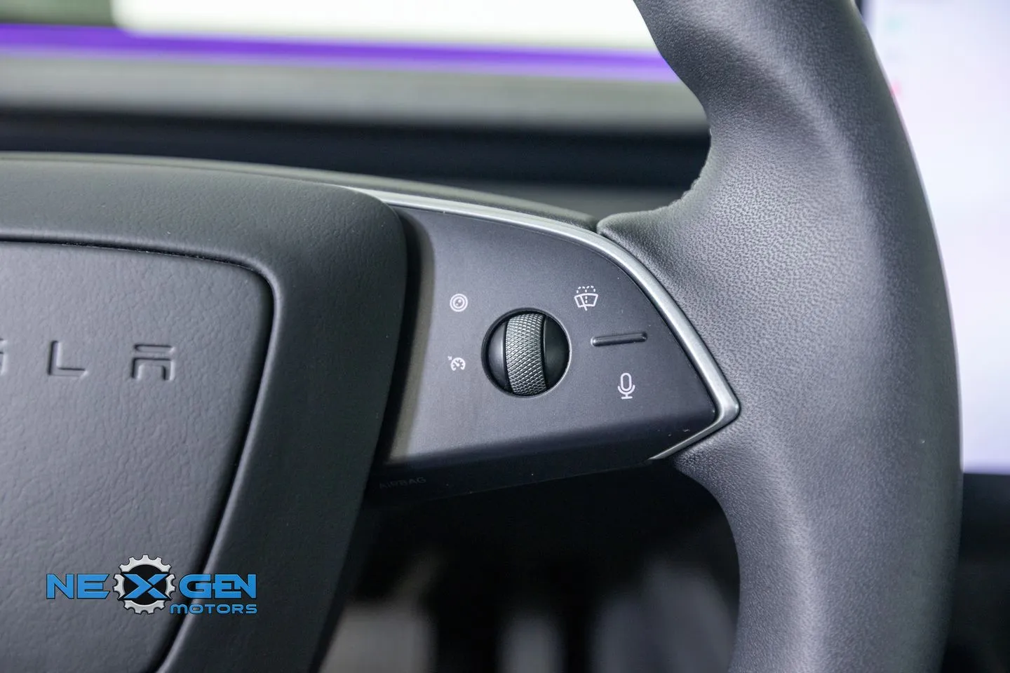 Tesla Model 3 photo 14