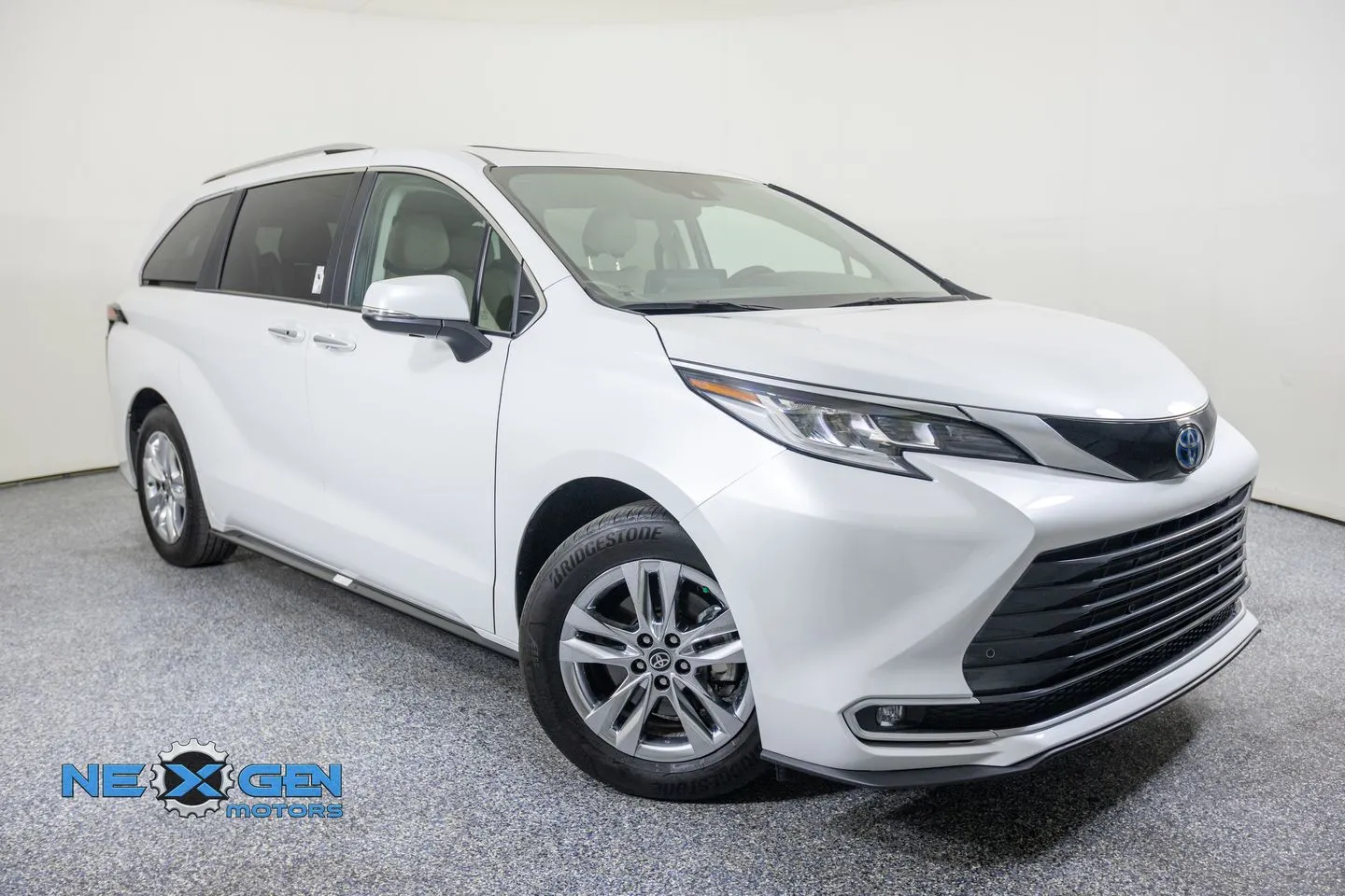Unknown 2024 Toyota Sienna Limited for sale in Lindon, UT