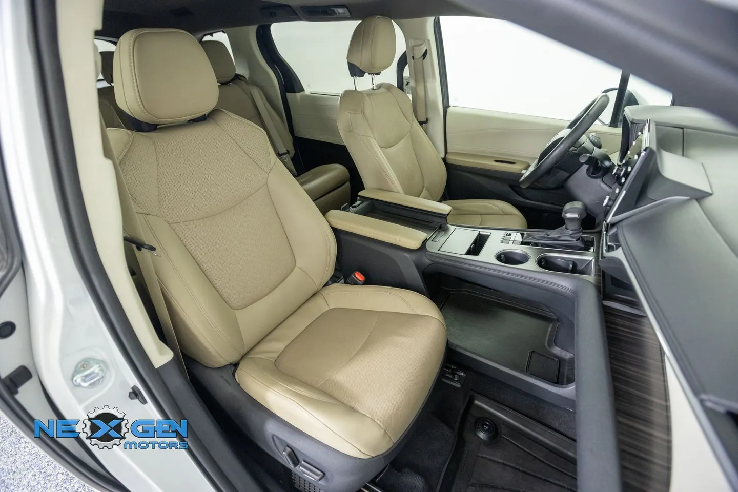 Toyota Sienna photo 43