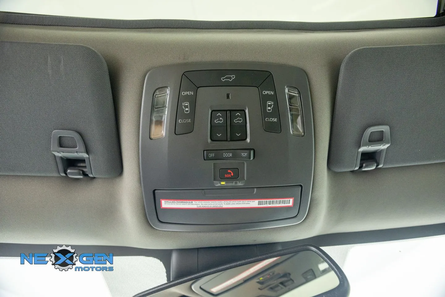 Toyota Sienna photo 22