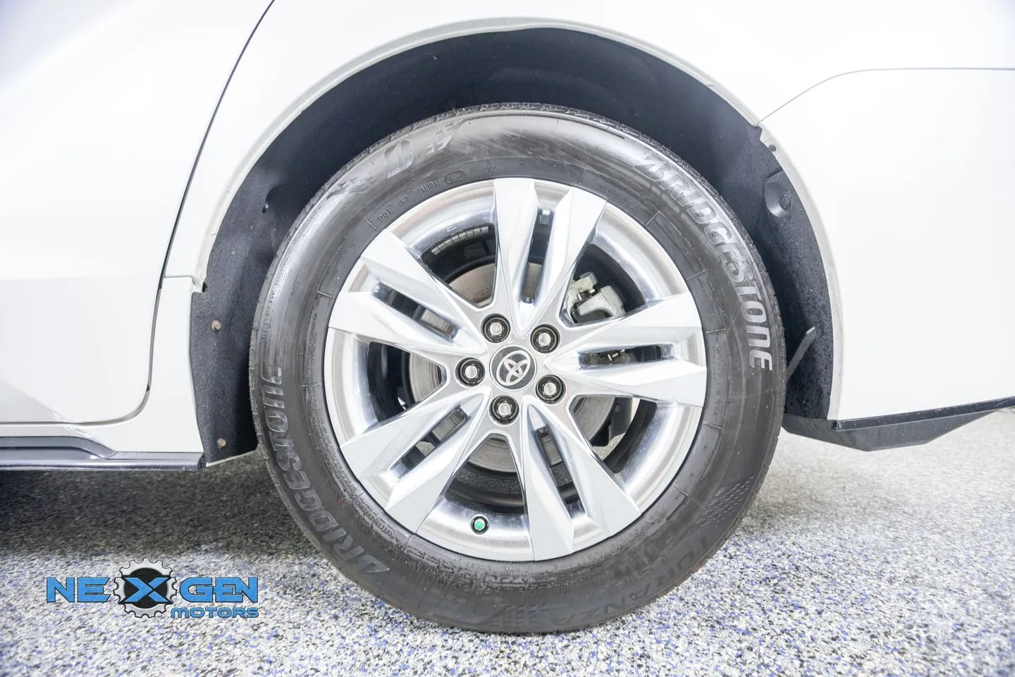 Toyota Sienna photo 46
