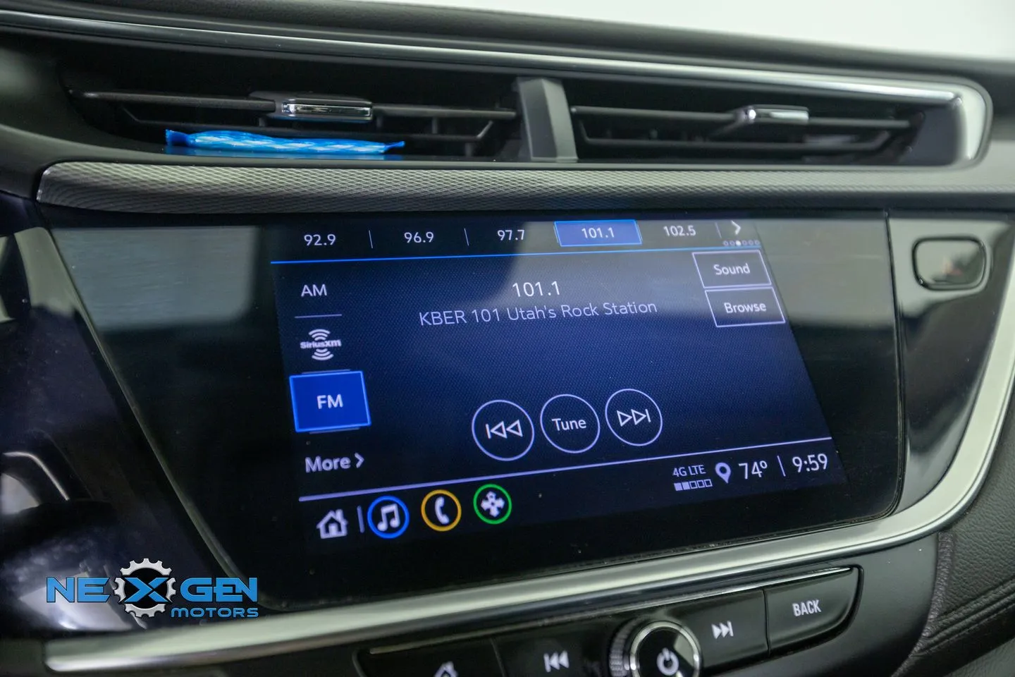 Buick Encore GX photo 18