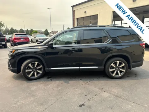 More photos of 2024 Honda Pilot Touring at NeXgen Motors, UT